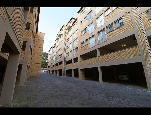 1 BEDROOM APARTMENT FOR SALE IN FERNDALE